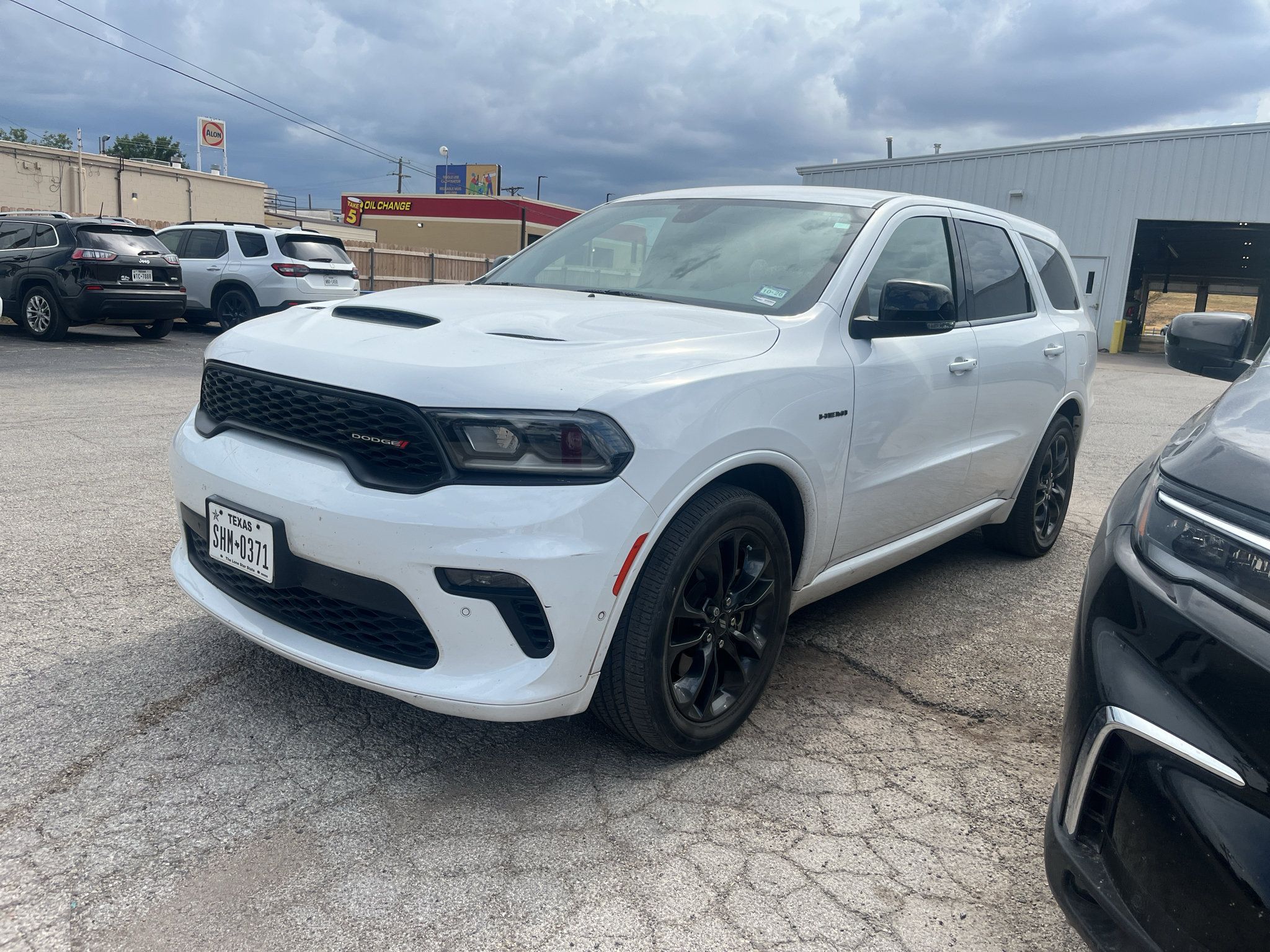 Used 2022 Dodge Durango R/T w/ Blacktop Package RWD image 1