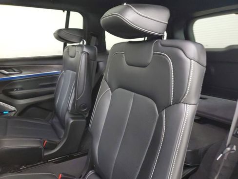 Used 2021 Jeep Grand Cherokee L Overland w/ Luxury Tech Group IV image 14