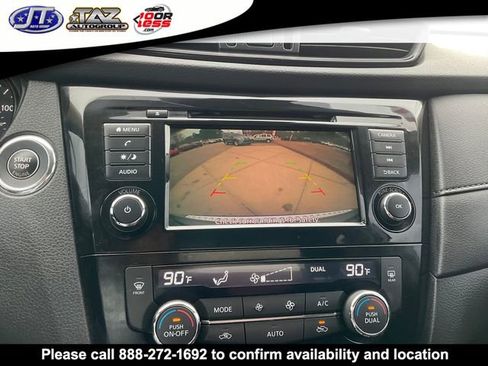 Used 2019 Nissan Rogue SV image 19