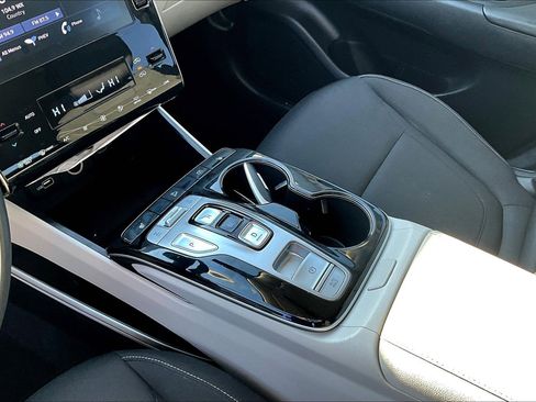 Used 2022 Hyundai Tucson SEL image 15