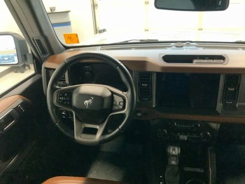 Used 2024 Ford Bronco Outer Banks image 24