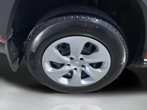 Used 2024 Toyota RAV4 LE FWD image 32
