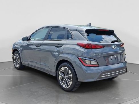 Used 2023 Hyundai Kona SE FWD image 4