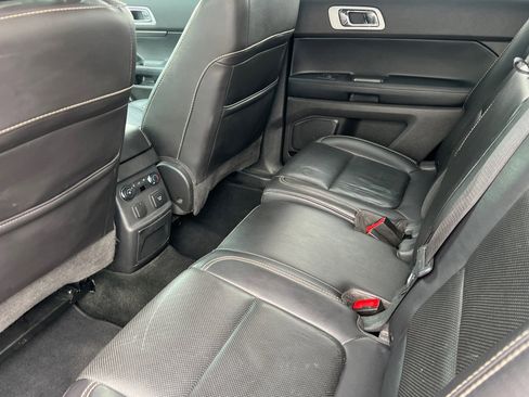 Used 2013 Ford Explorer Sport w/ Class III Trailer Tow Pkg image 9