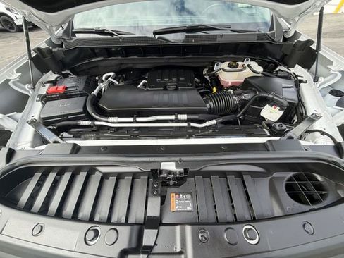 Certified 2025 Chevrolet Silverado 1500 LT image 31
