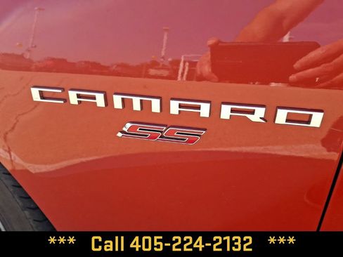 Used 2010 Chevrolet Camaro SS w/ LPO, Ground Effects Package RWD image 15