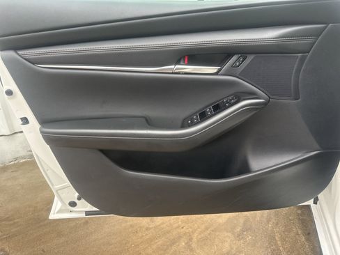 Certified 2025 MAZDA MAZDA3 s image 12