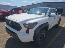 Used 2025 Toyota Tacoma TRD Off-Road AWD/4WD image 23