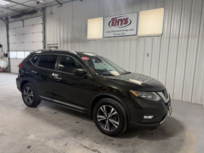 Used 2017 Nissan Rogue SL w/ SL Premium Package