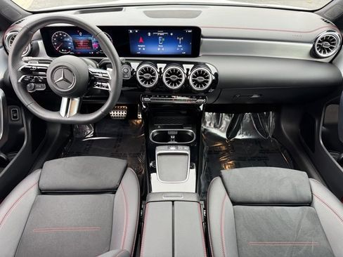 Used 2026 Mercedes-Benz CLA 250 image 10