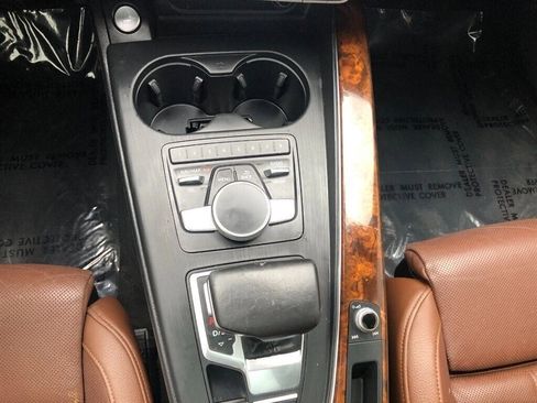 Used 2017 Audi A4 2.0T Prestige w/ Prestige Package image 11