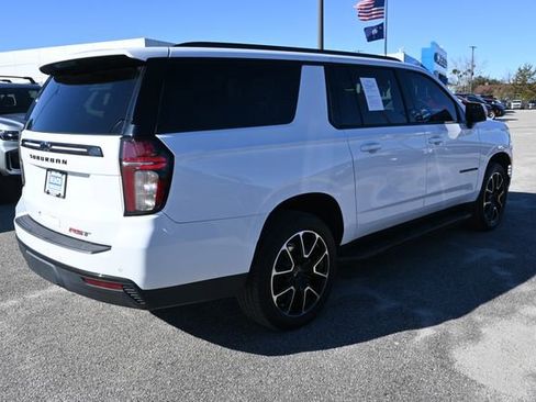 Used 2021 Chevrolet Suburban RST w/ Luxury Package image 5