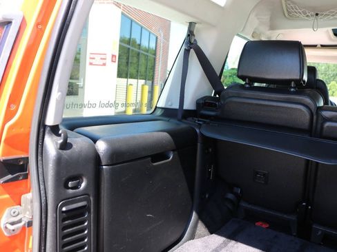 Used 2004 Land Rover Discovery S AWD/4WD image 21