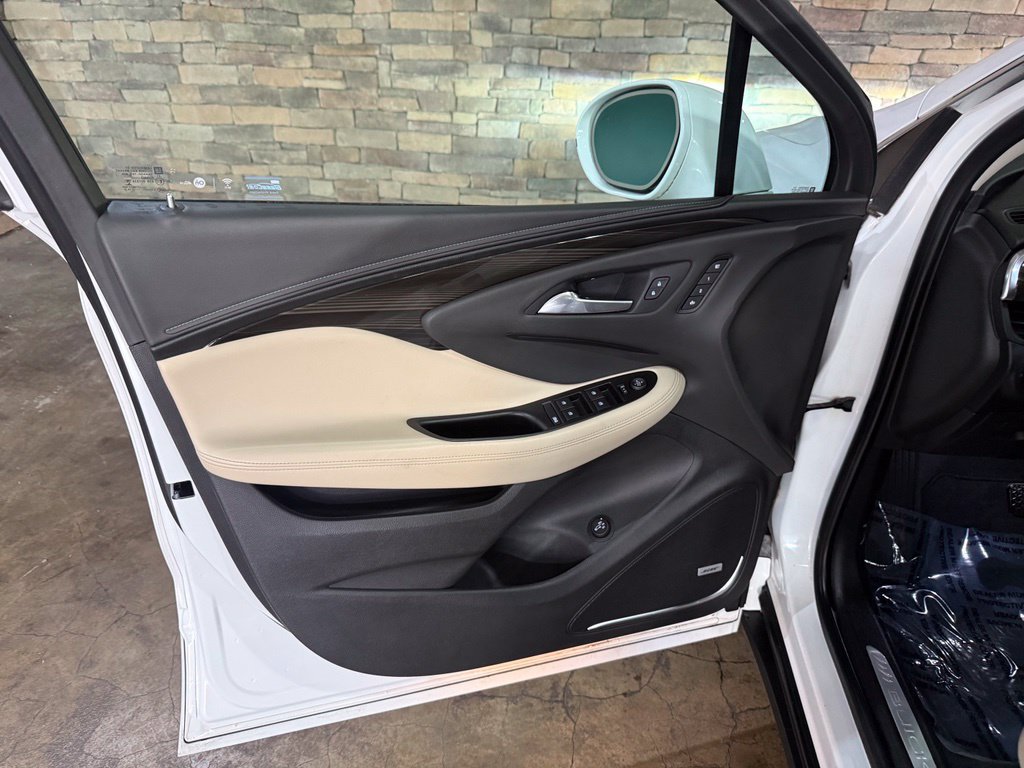 Used 2019 Buick Envision Premium AWD/4WD image 11