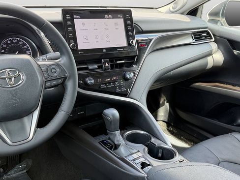 Used 2022 Toyota Camry XSE w/ Navigation Upgrade Package FWD image 13