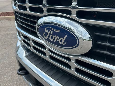 Used 2025 Ford F350 XLT AWD/4WD image 41