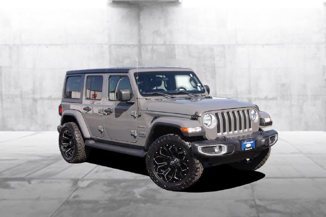 Used 2021 Jeep Wrangler Unlimited Sahara w/ Cold Weather Group AWD/4WD image 2