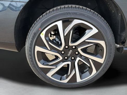 New 2026 Lincoln Navigator Reserve image 9