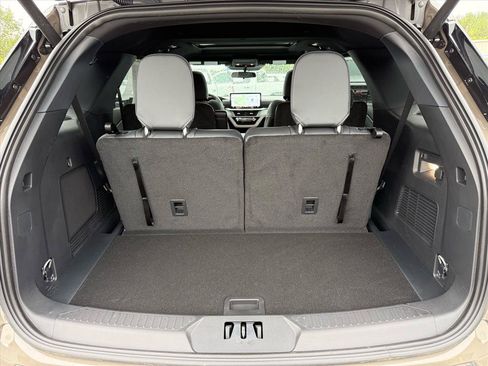 Certified 2026 Ford Explorer ST-Line AWD/4WD image 18