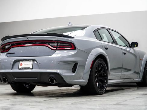 Used 2022 Dodge Charger Scat Pack RWD image 13