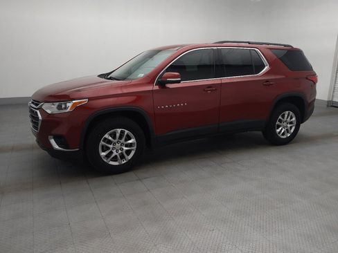 Used 2021 Chevrolet Traverse LT FWD image 2