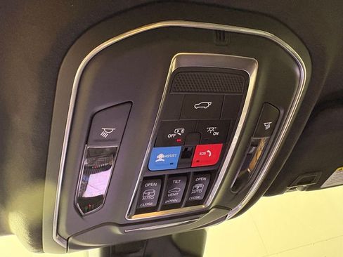 Used 2026 Jeep Grand Cherokee L Summit w/ Obsidian Package AWD/4WD image 37