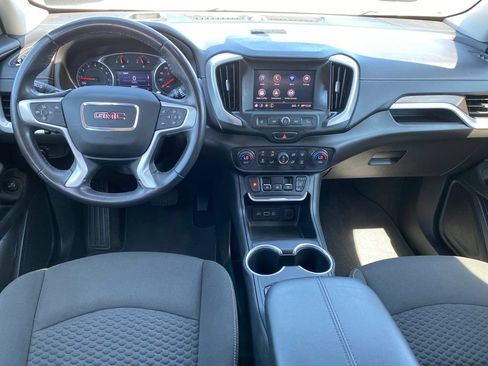 Used 2021 GMC Terrain SLE w/ Driver Convenience Package FWD image 4