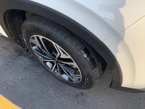 Used 2019 Hyundai Santa Fe AWD image 5
