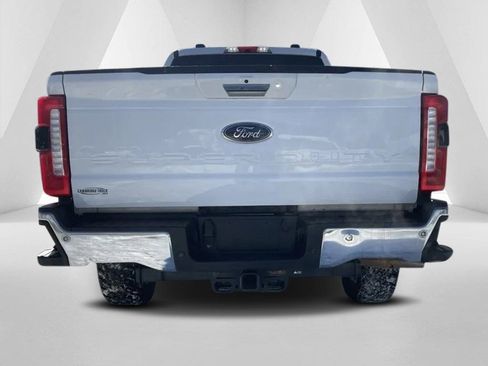 Used 2023 Ford F250 Lariat w/ Chrome Package image 6