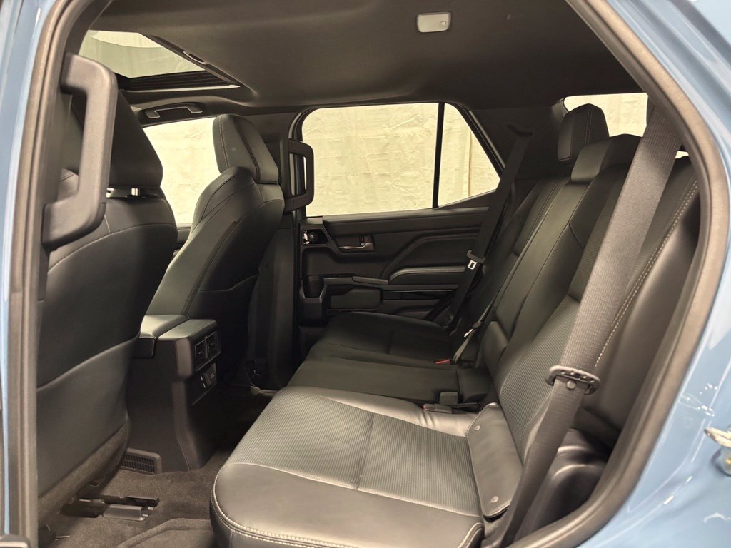 Used 2026 Toyota 4Runner Limited AWD/4WD image 46