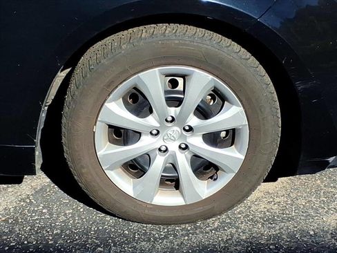 Used 2024 Toyota Corolla LE FWD image 11