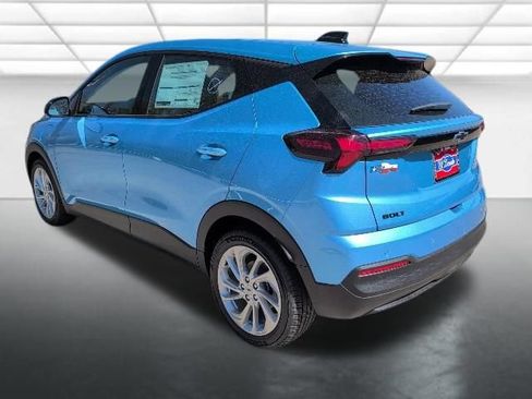 New 2027 Chevrolet Bolt LT w/ Comfort Package FWD image 2