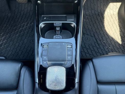 Used 2023 Mercedes-Benz GLA 250 4MATIC image 17