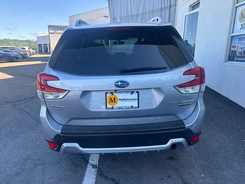 Used 2023 Subaru Forester Touring AWD/4WD image 4