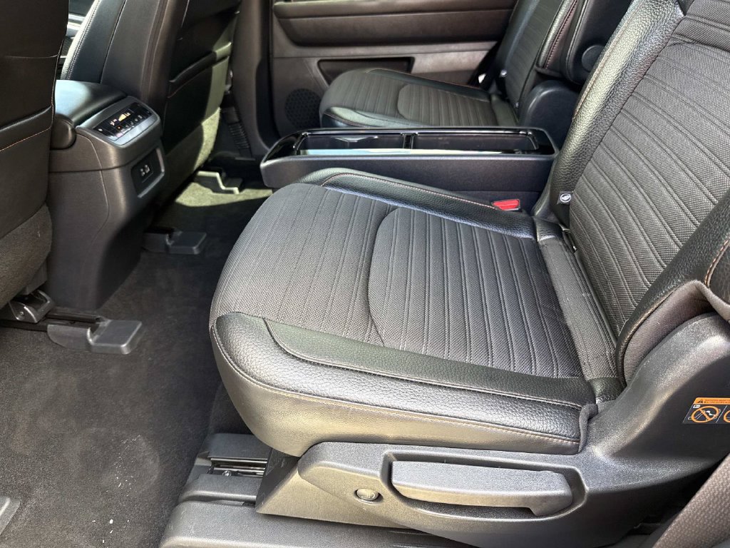 Used 2025 Nissan Pathfinder Rock Creek AWD/4WD image 16