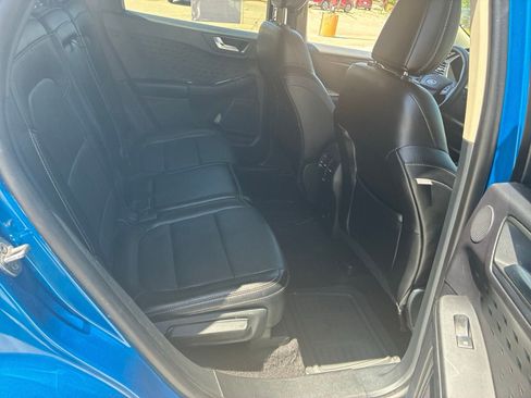 Used 2020 Ford Escape Titanium AWD/4WD image 21