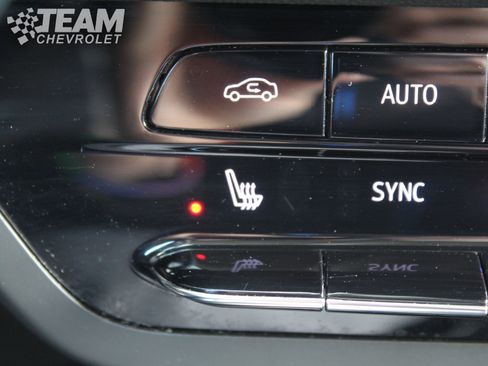 Certified 2023 Buick Envision Preferred w/ Sport Touring Package image 17