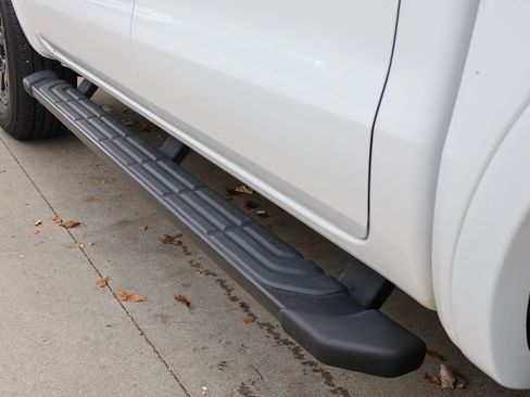 Used 2021 Ford Ranger XLT w/ Equipment Group 301A Mid image 9