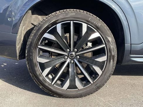 Used 2025 Volvo XC90 B5 Plus image 32