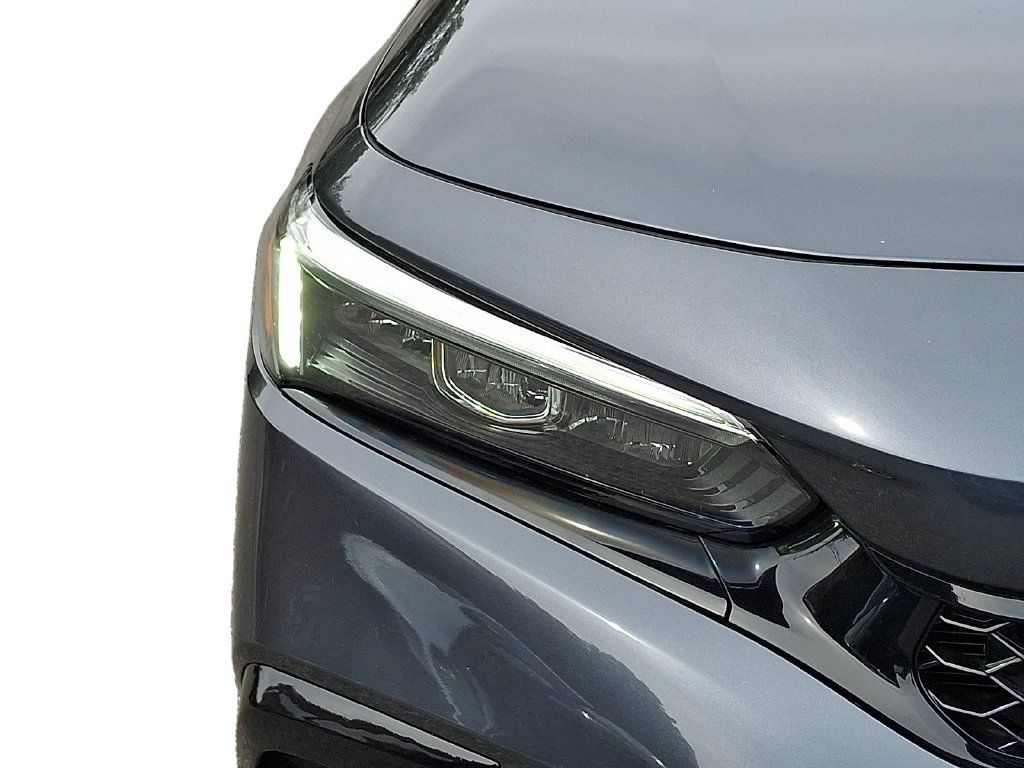 Used 2023 Honda Civic EX image 10