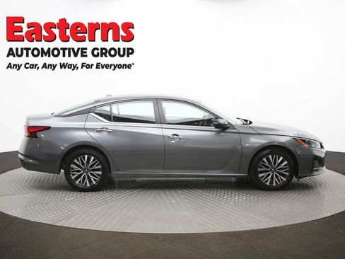 Used 2025 Nissan Altima 2.5 SV image 44