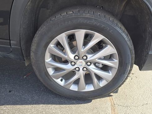 Used 2025 Buick Enclave Preferred FWD image 13