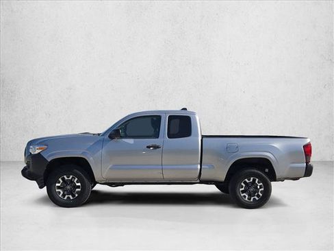 Used 2020 Toyota Tacoma SR RWD image 9