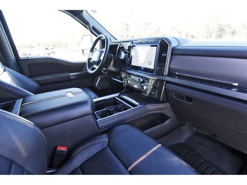 Used 2024 Ford F350 Platinum w/ FX4 Off-Road Package image 27