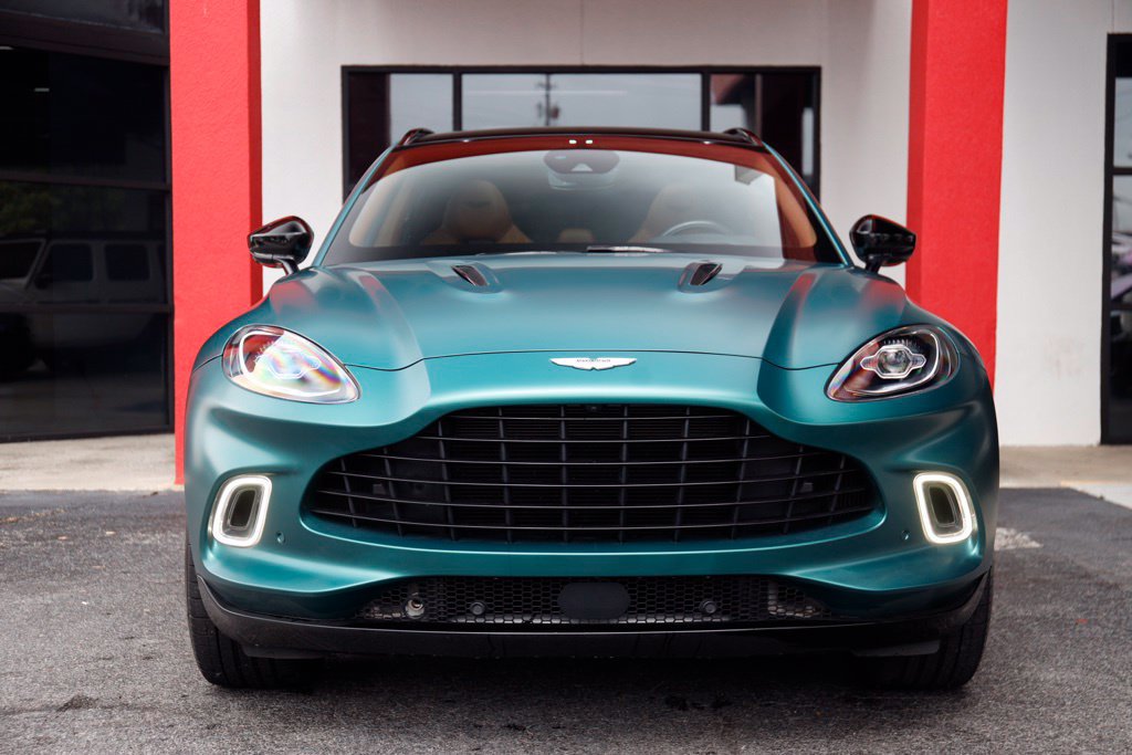 Used 2022 Aston Martin DBX AWD/4WD image 3