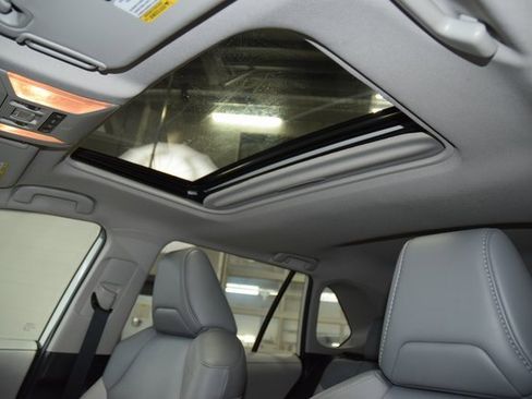 Used 2024 GMC Yukon Denali Ultimate image 50