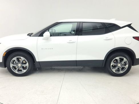 Certified 2025 Chevrolet Blazer LT FWD image 4