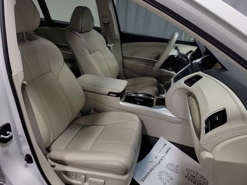 Used 2019 Acura RLX Sport Hybrid w/ Advance Pkg image 27