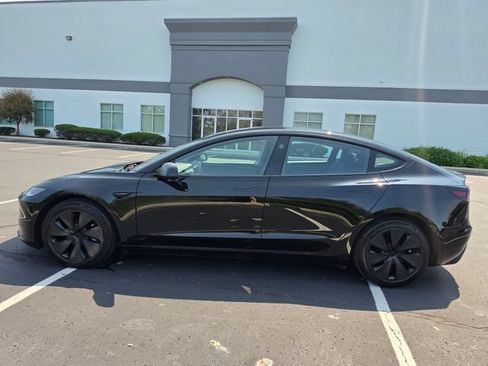 Used 2024 Tesla Model 3 Long Range AWD/4WD image 12