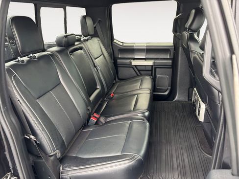 Used 2019 Ford F150 Lariat w/ Equipment Group 502A Luxury image 11